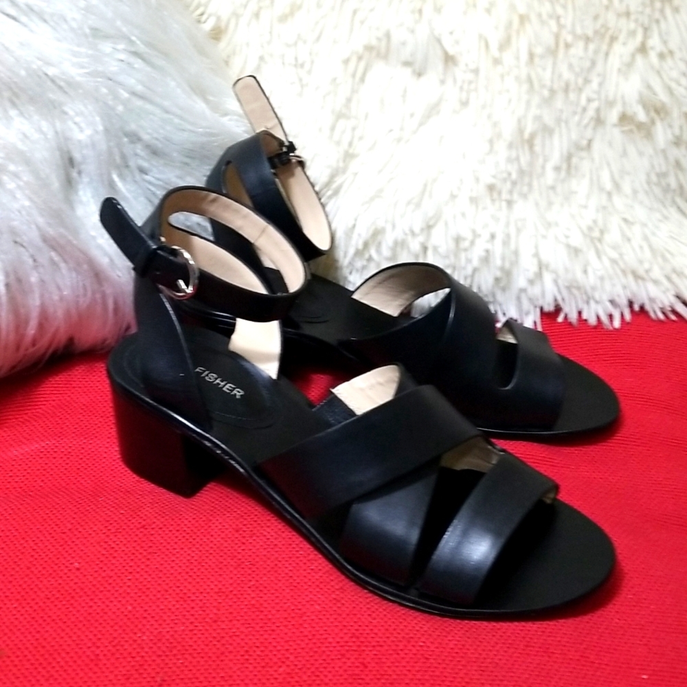 MARC FISHER SANDALS